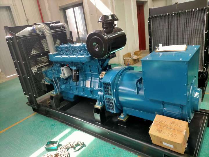 300KW 機(jī)組 出貨韓國(guó)前檢測(cè)